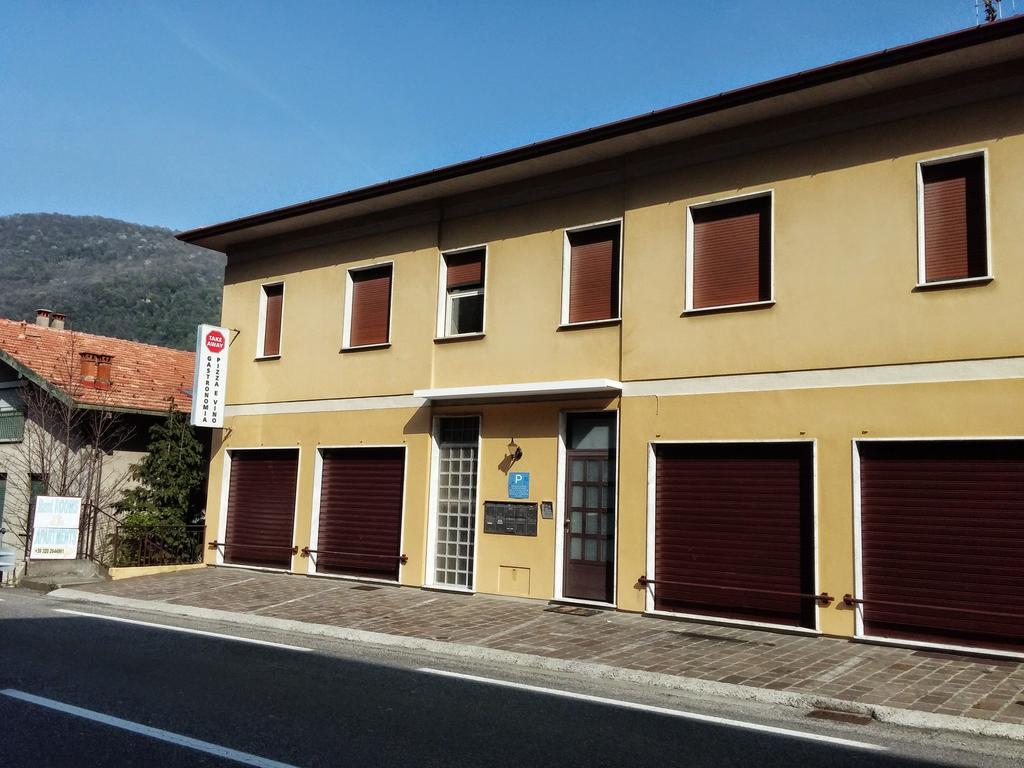 Appartamenti La Porta Sul Lago Laglio Exterior photo